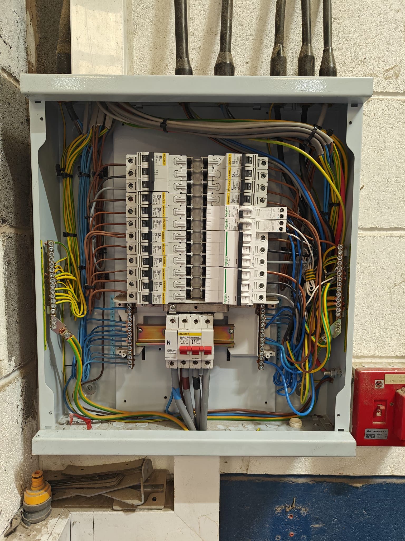 Local, experienced electricians who turn up on time
